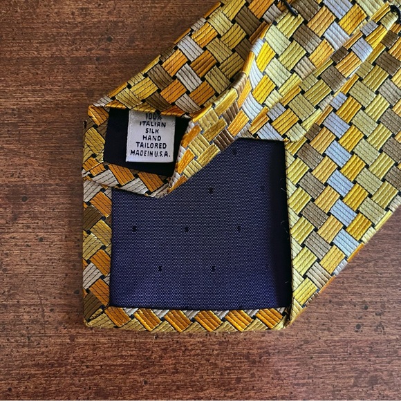 Gold Paul Fredrick Basket Weave - Picture 4 of 5